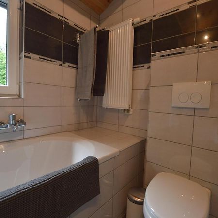 Chalet Near Ourthe River And The City Of Durbuy Vieuxville Exterior photo