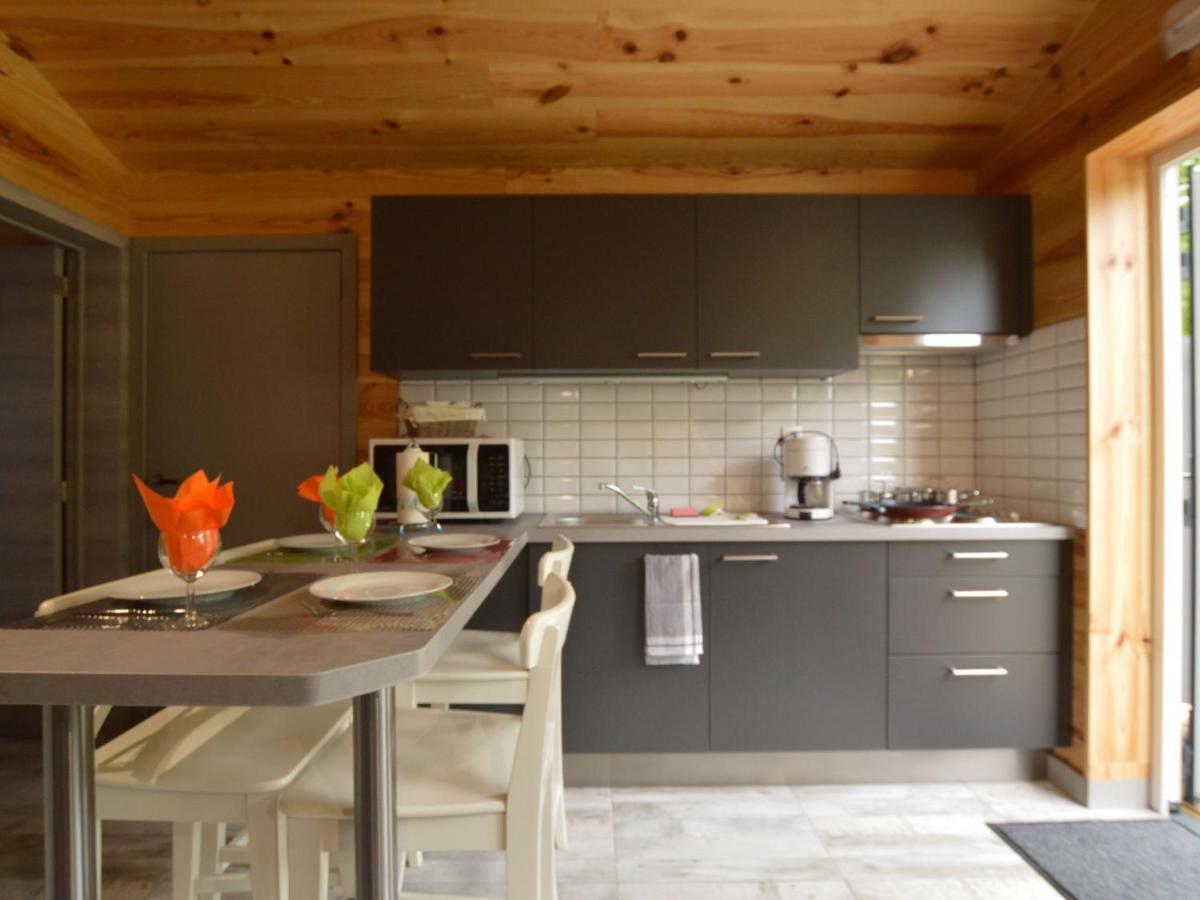 Chalet Near Ourthe River And The City Of Durbuy Vieuxville Exterior photo