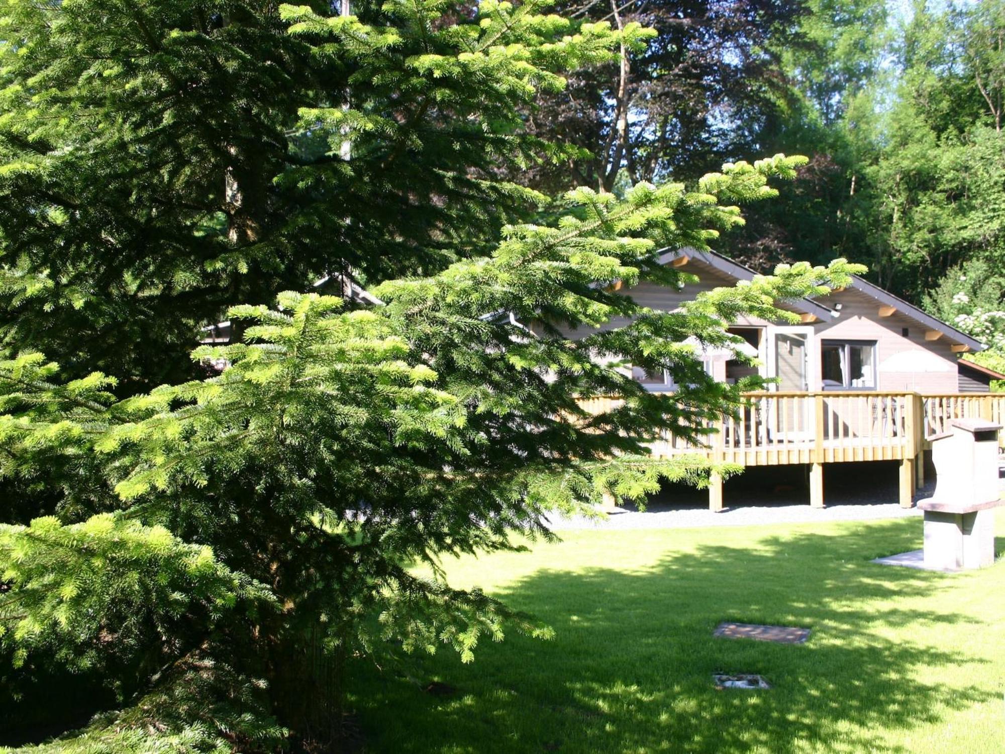 Chalet Near Ourthe River And The City Of Durbuy Vieuxville Exterior photo